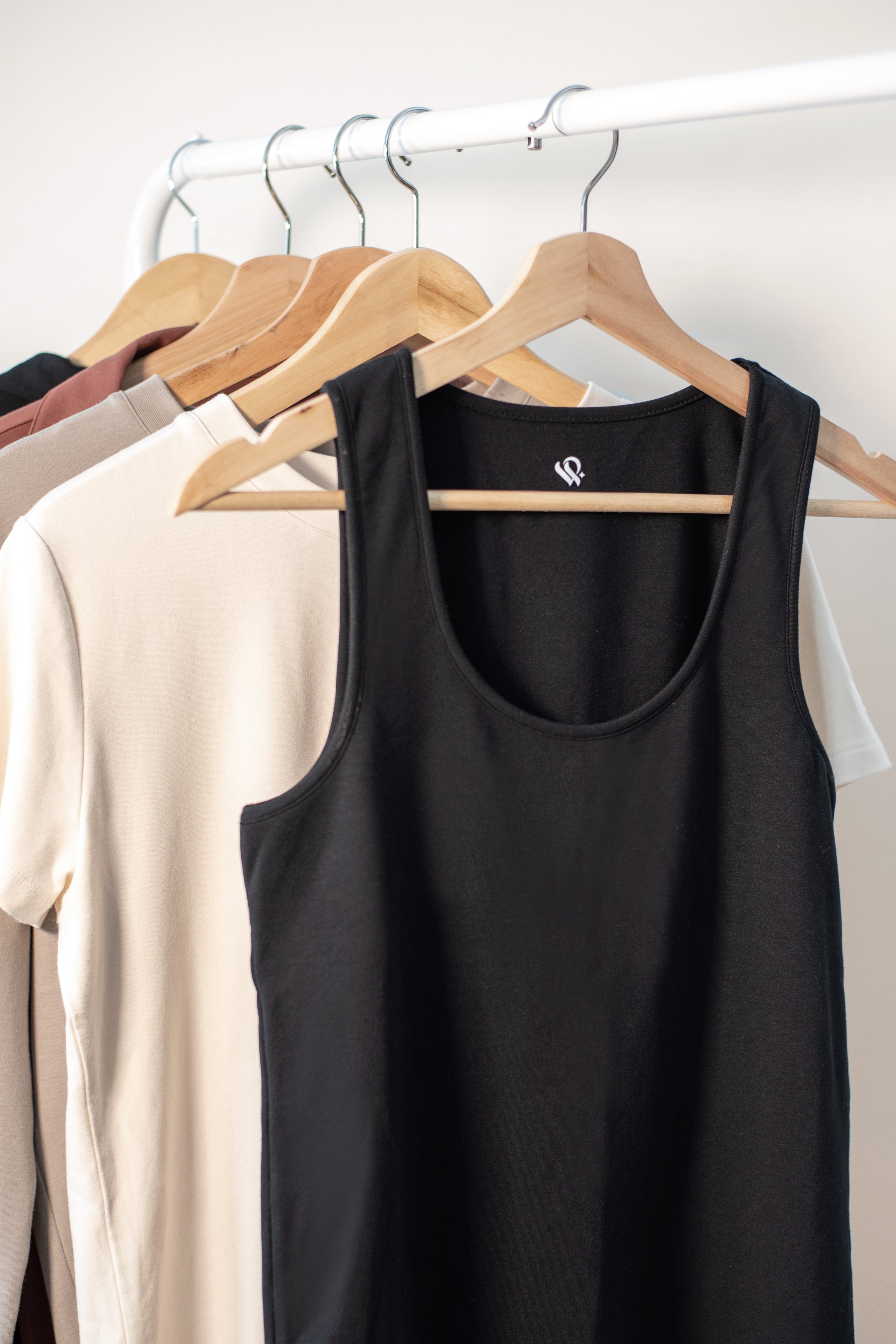 Camisole brettelles larges — Doublure intégrée