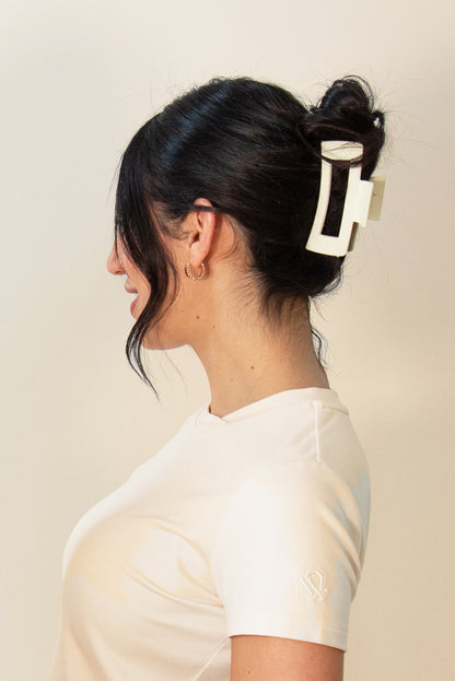 Pince minimaliste —  Couleur mate pour cheveux