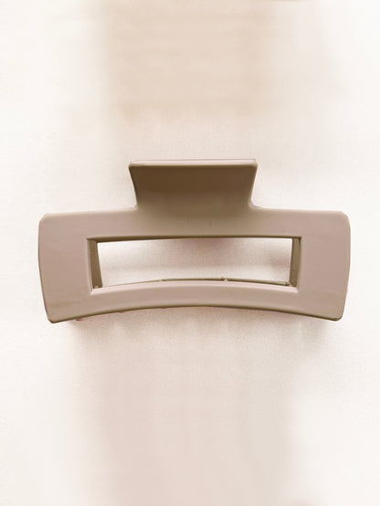 Pince minimaliste —  Couleur mate pour cheveux