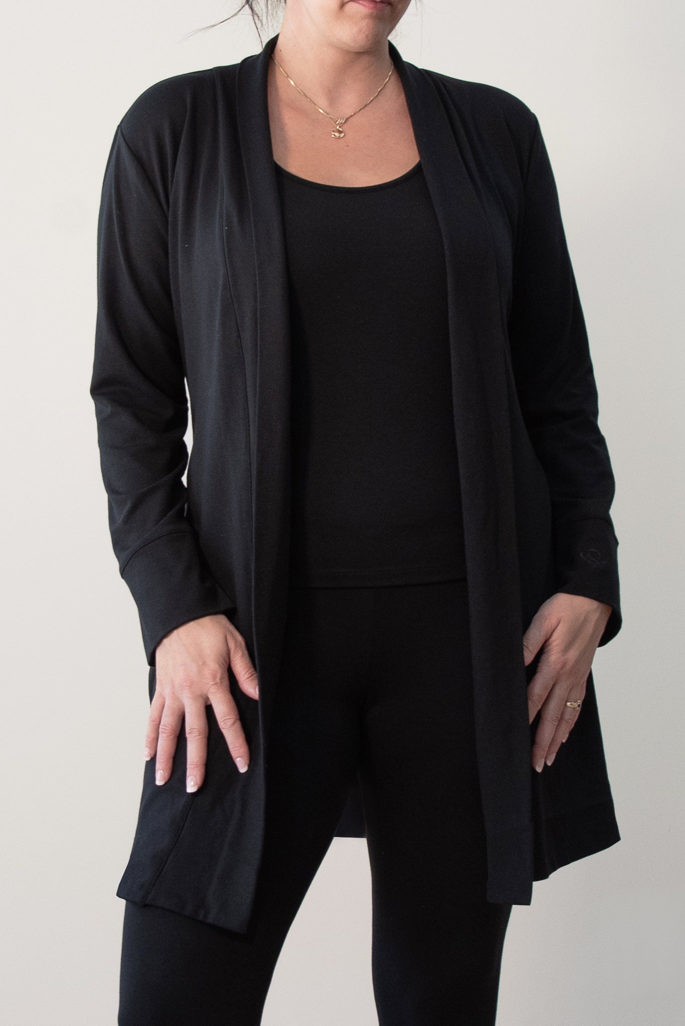 Peignoir mi-longueur — Fluide avec ceinture