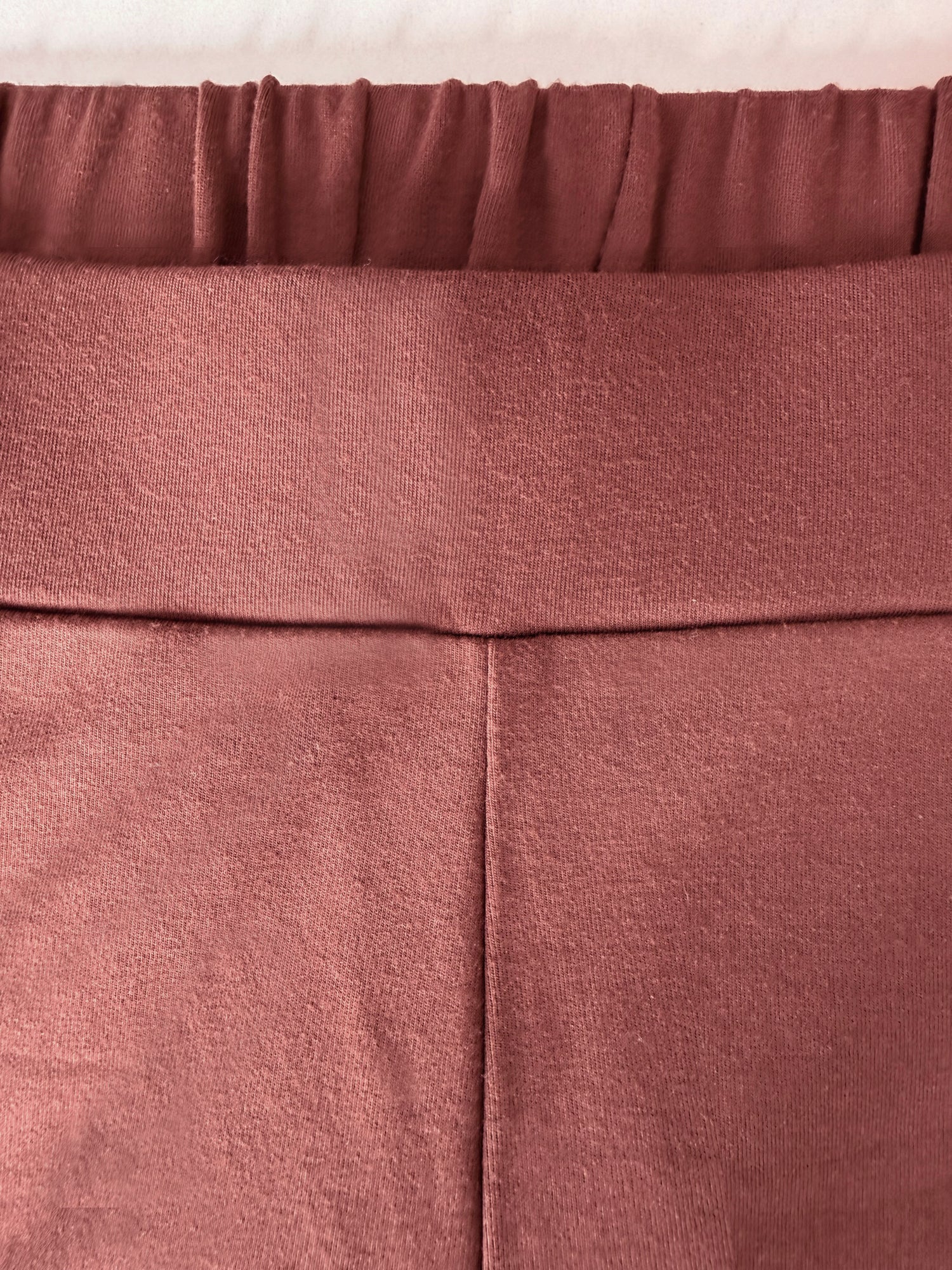 Pantalon à fentes — Coupe droite