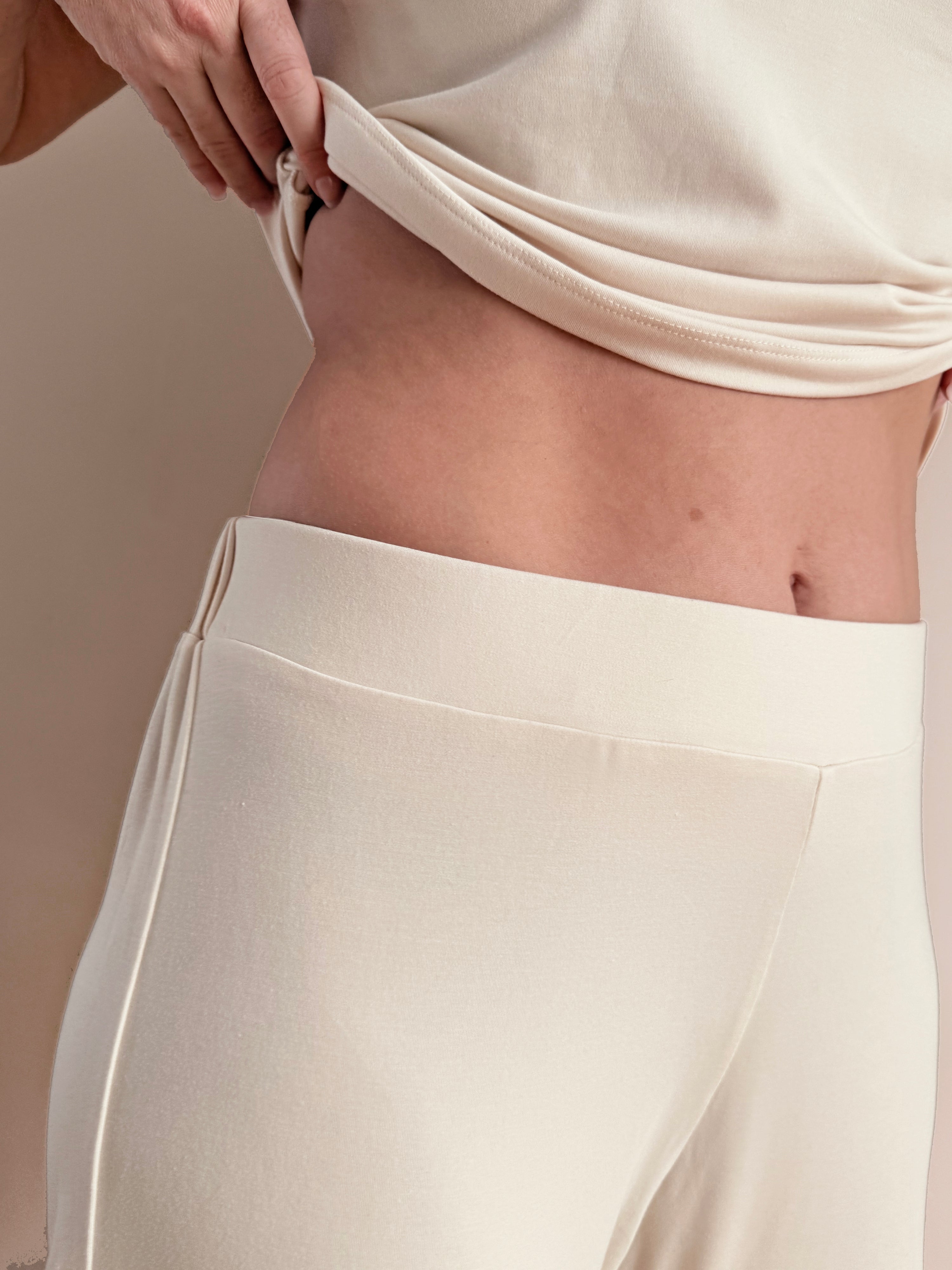 Pantalon à fentes — Coupe droite